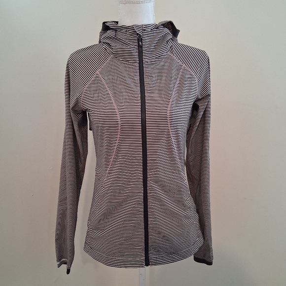 Lululemon Go The Distance Jacket Mini Pop Stripe Printed  Size 4 - Picture 2 of 10
